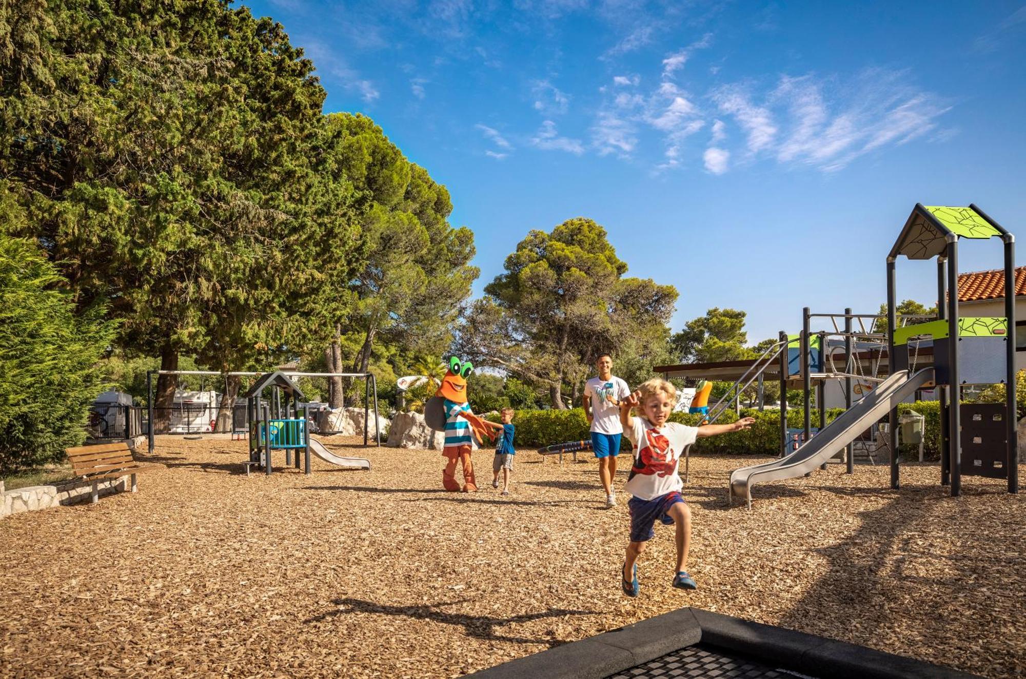 Padova Premium Camping Resort by Valamar Banjol Exterior foto