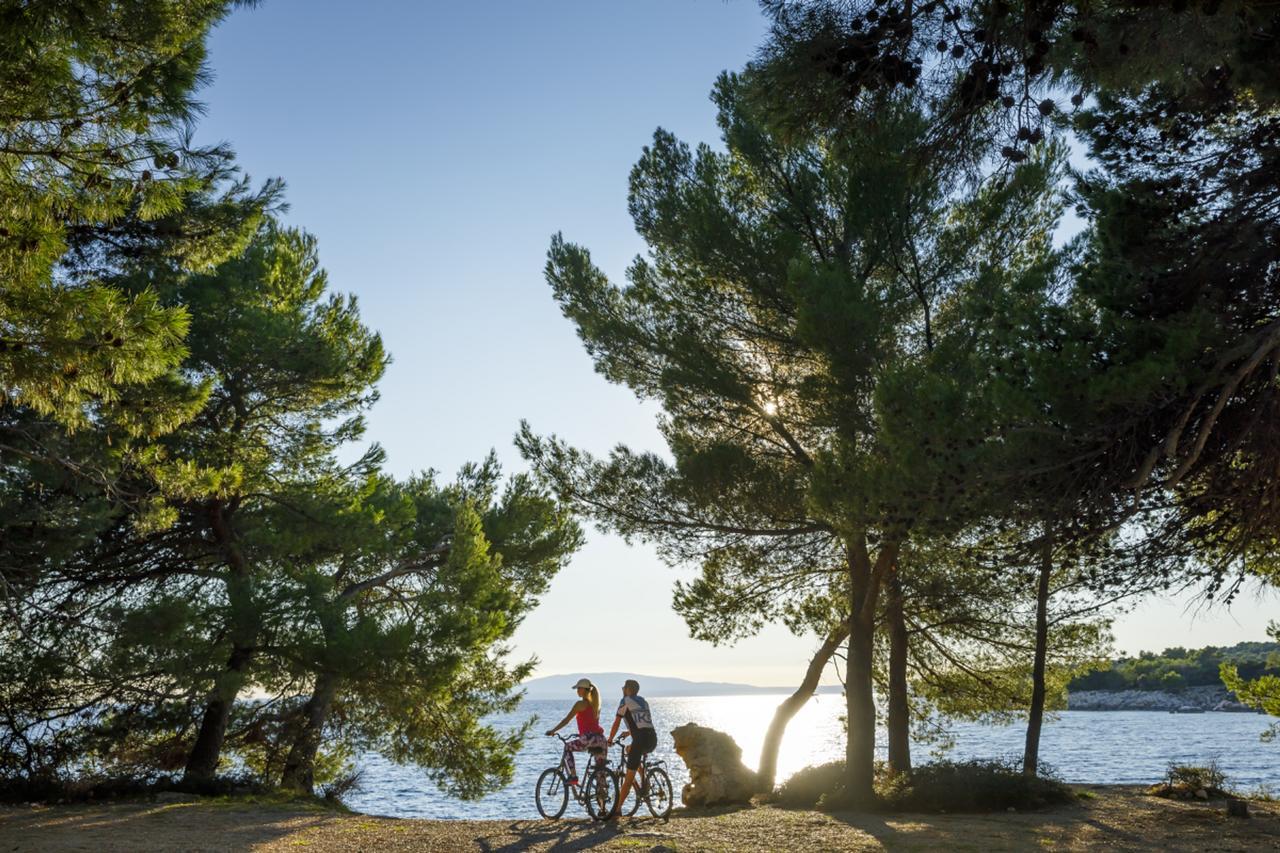 Padova Premium Camping Resort by Valamar Banjol Exterior foto