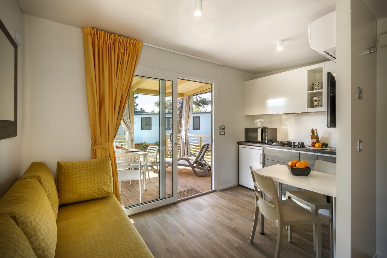 Padova Premium Camping Resort by Valamar Banjol Exterior foto